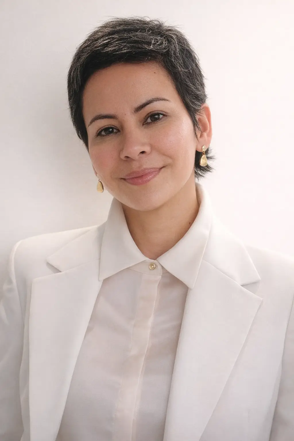 Construir una versión mejor  Este proyecto nace de una decisión simple pero profunda: no esperar a ver qué pasa con los años, sino construir conscientemente la mujer que quiero ser.